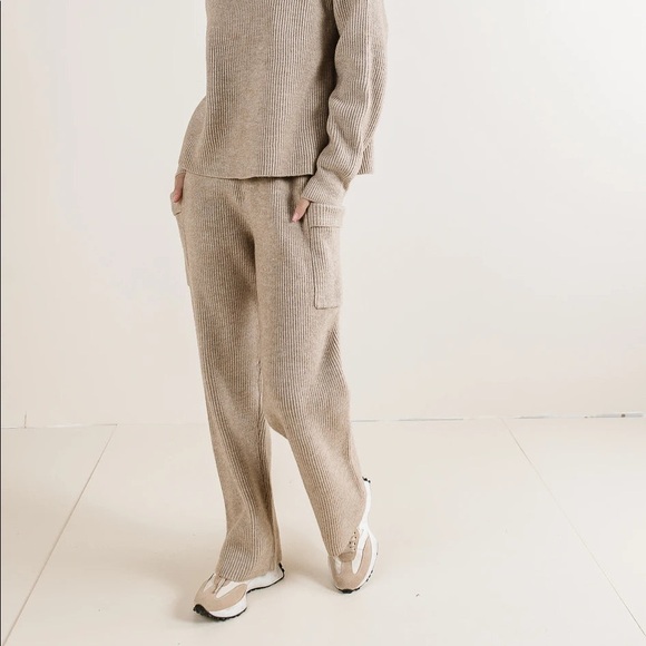Böhme Jaya Sand, woven and ribbed Turtle Neck and Sweats, XS - NEW WITH TAGS - Picture 3 of 6